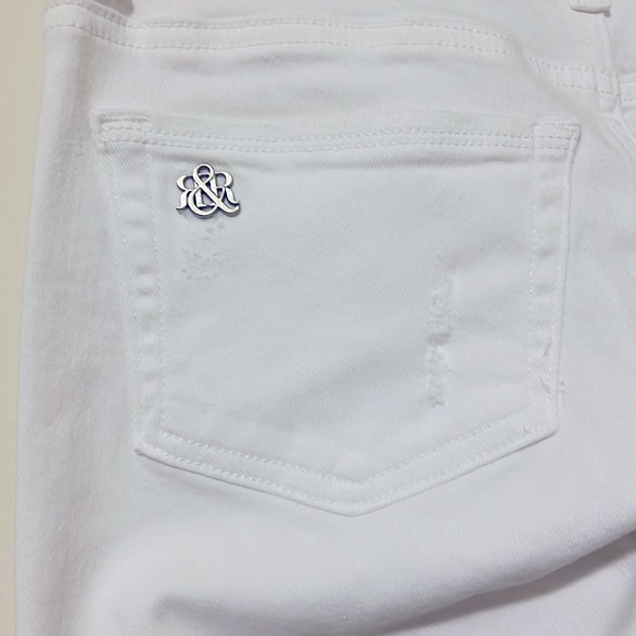 Rock & Republic White Denim Jeans - Picture 4 of 7